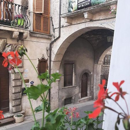 Alloggi Piazza Umberto Primo Pacentro Ngoại thất bức ảnh