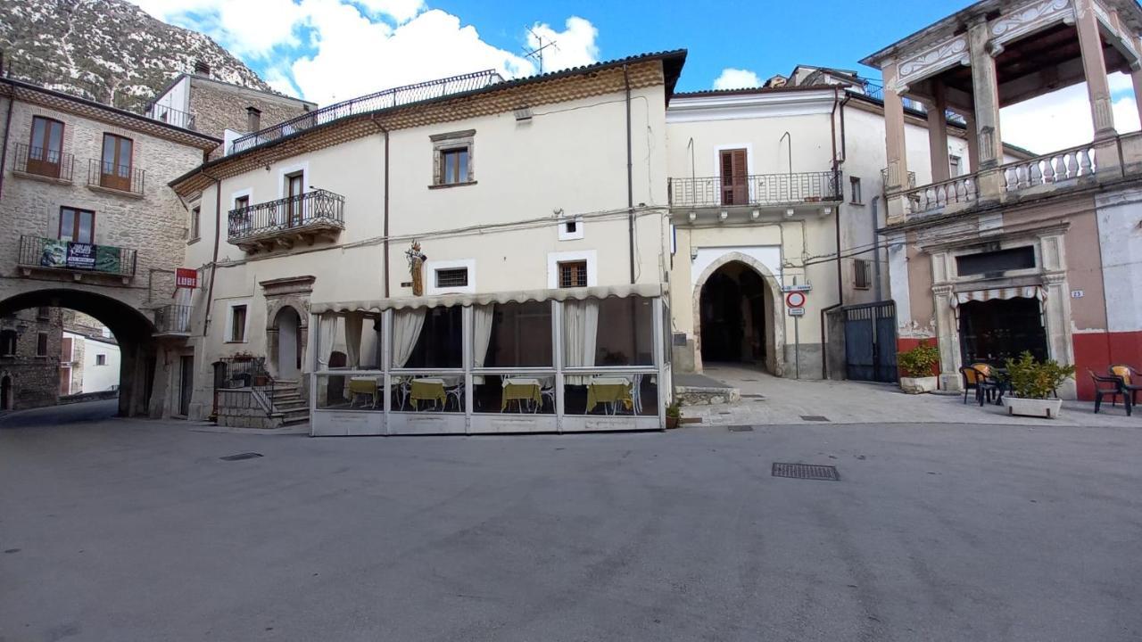 Alloggi Piazza Umberto Primo Pacentro Ngoại thất bức ảnh